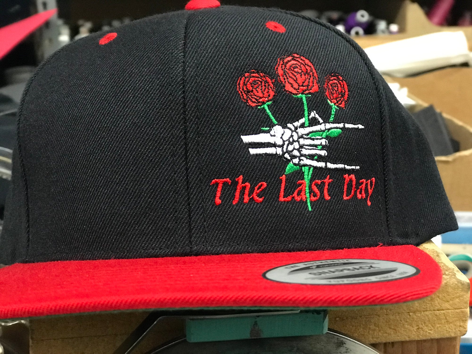 roses hat